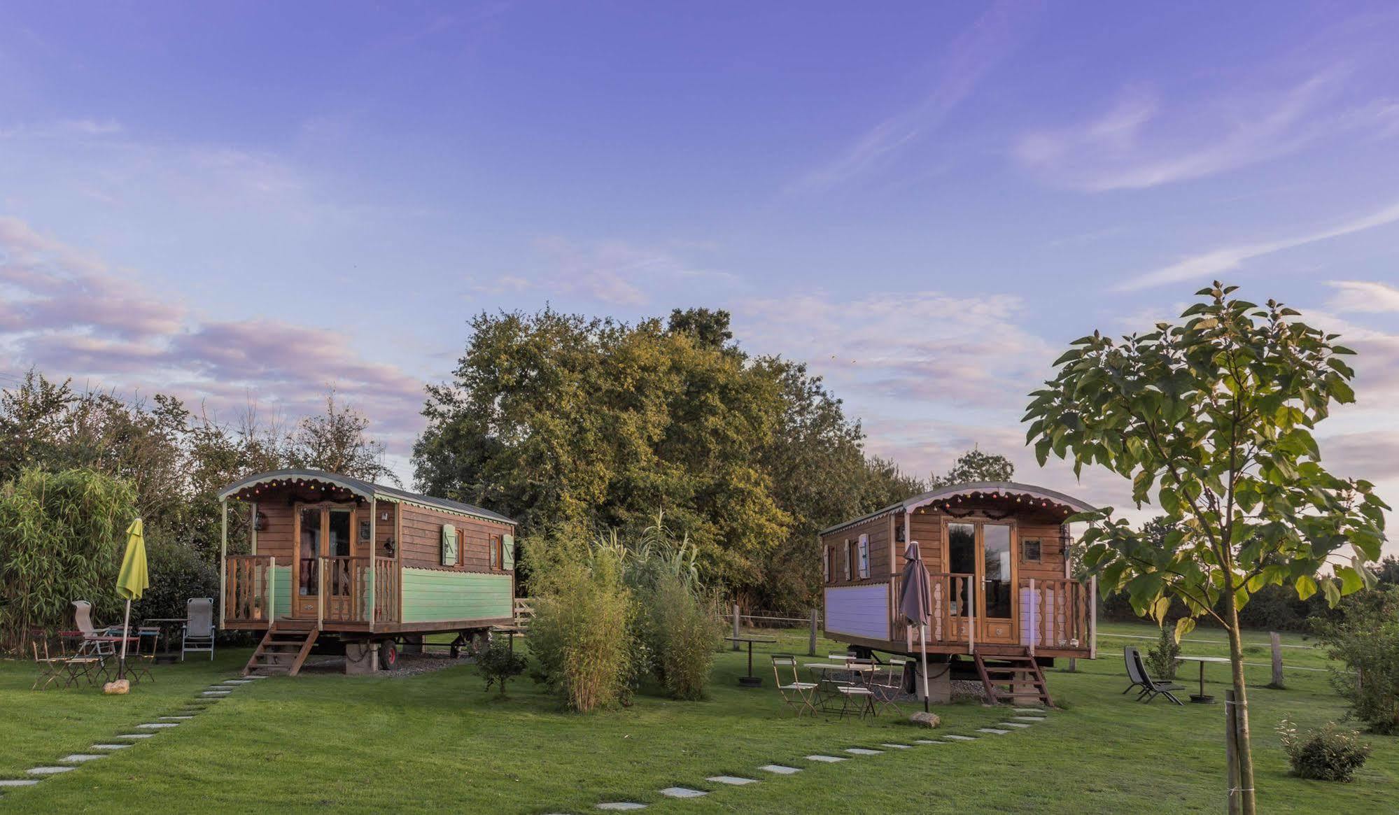 Les Roulottes De La Brauderie Villa Brissarthe Kültér fotó